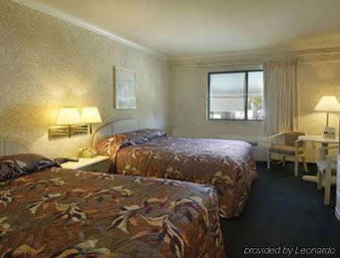 Howard Johnson Inn Tybee Island Savannah Ga חדר תמונה